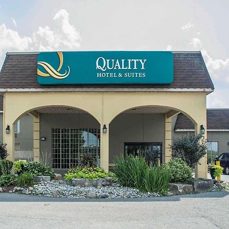 Quality Hotel & Suites Woodstock Eksteriør billede